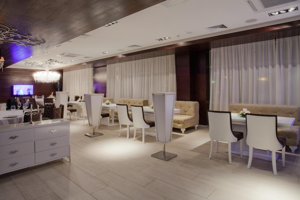 Orly Park-Hotel Kiev Bagian luar foto
