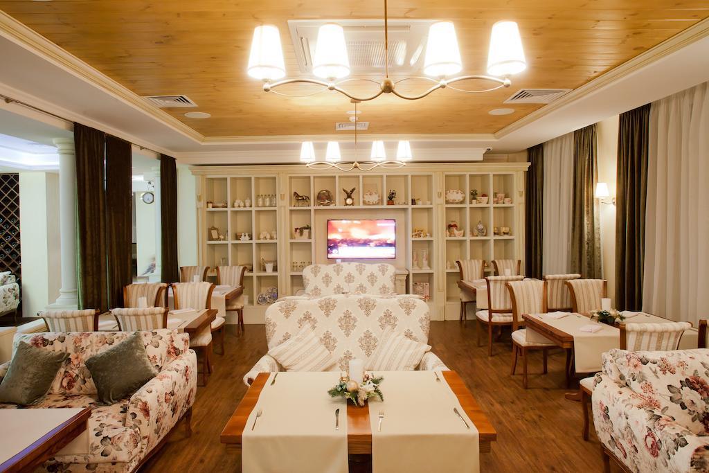 Orly Park-Hotel Kiev Bagian luar foto