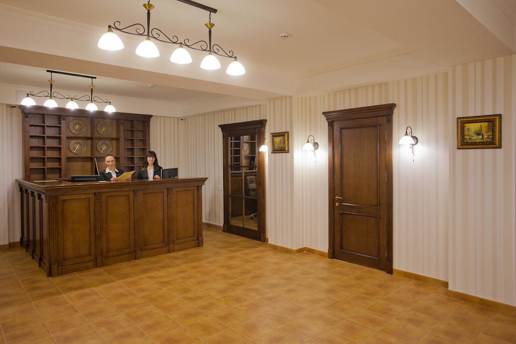 Orly Park-Hotel Kiev Bagian luar foto