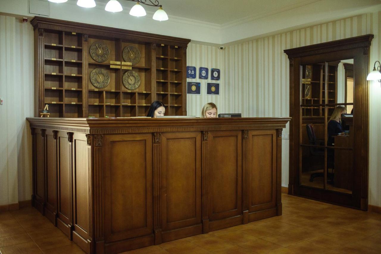 Orly Park-Hotel Kiev Bagian luar foto